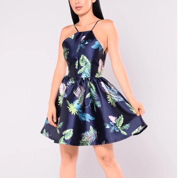 Brand New Never Worn Tropical Party Dress L - Picture 1 of 3